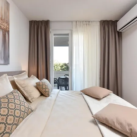Apartamento Alta Oliva With Private Parking Zadar