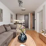 Apartment Alta Oliva With Private Parking *