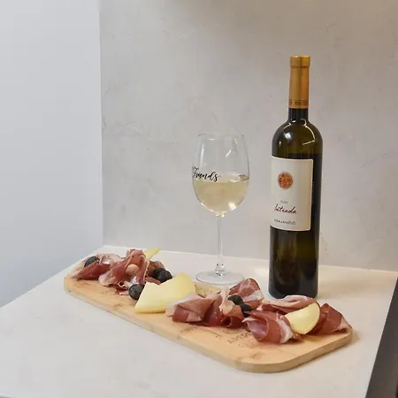 Alta Oliva With Private Parking Apartament Zadar