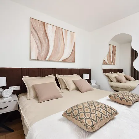 Alta Oliva With Private Parking * 扎达尔