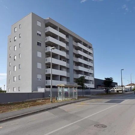 公寓 Alta Oliva With Private Parking *