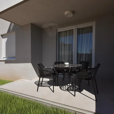 Apartment Alta Oliva With Private Parking *