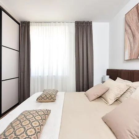 Apartment Alta Oliva With Private Parking